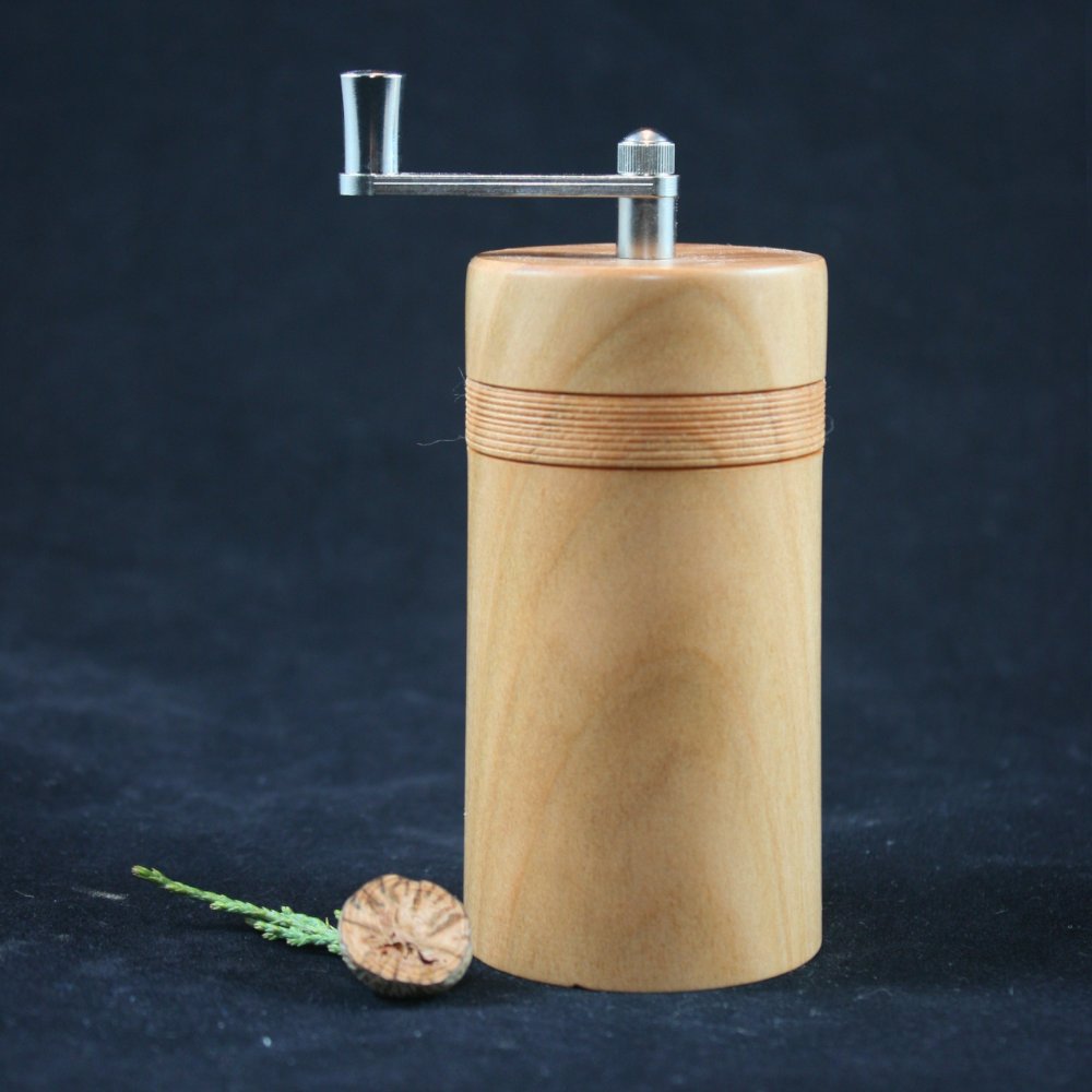 Muskatmühle Kastanie zylindrisch mit Struktur 424.2